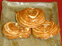 紅棉のアワビ型ミルフィーユ風クッキー（包魚酥：パォイース）